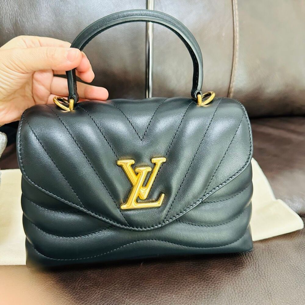 Louis Vuitton New Wave Hold Me Noir - Picture 5 of 16